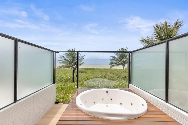 Vista mar jacuzzi em manutenção