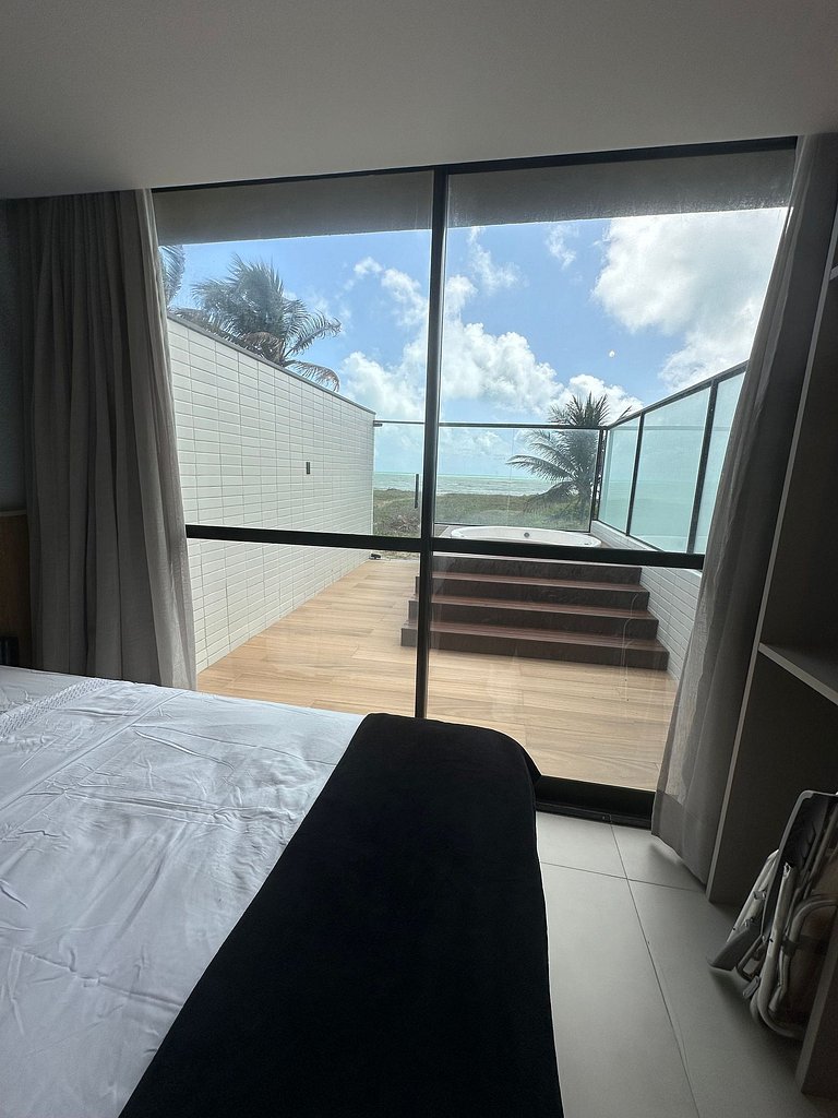 Vista mar jacuzzi em manutenção