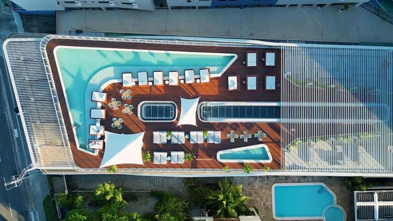 Setai Yacht by Azzure Homes